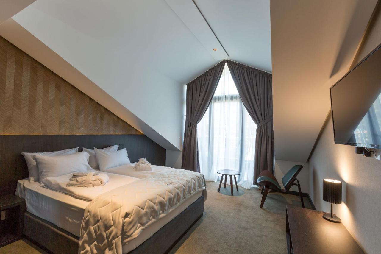 Hotel Crni Vrh Divcibare Ngoại thất bức ảnh
