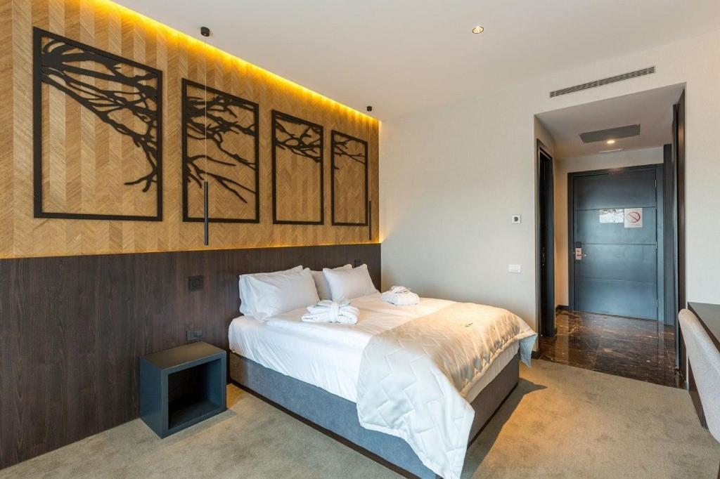 Hotel Crni Vrh Divcibare Phòng bức ảnh