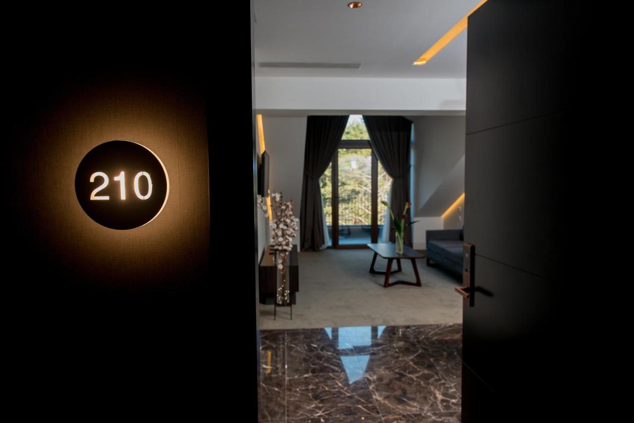 Hotel Crni Vrh Divcibare Ngoại thất bức ảnh
